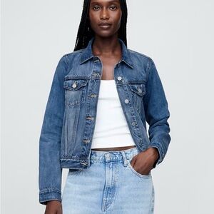 NWOT GAP Icon Denim Jacket